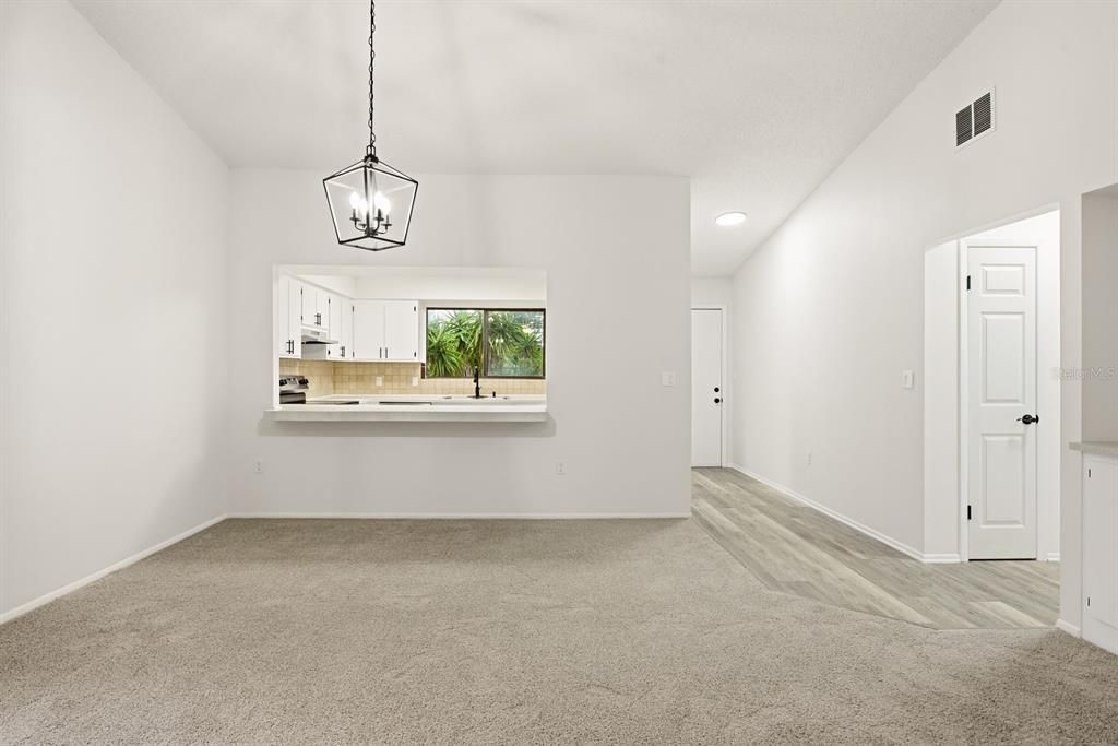 For Sale: $84,900 (2 beds, 2 baths, 1320 Square Feet)