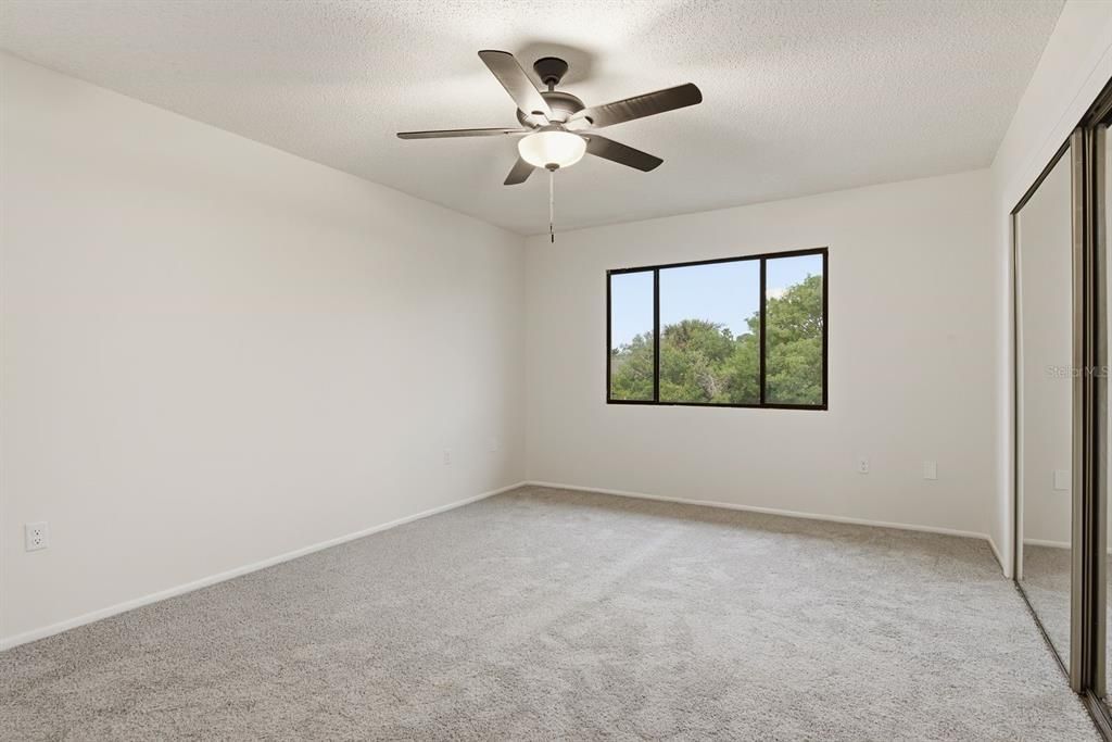 For Sale: $84,900 (2 beds, 2 baths, 1320 Square Feet)
