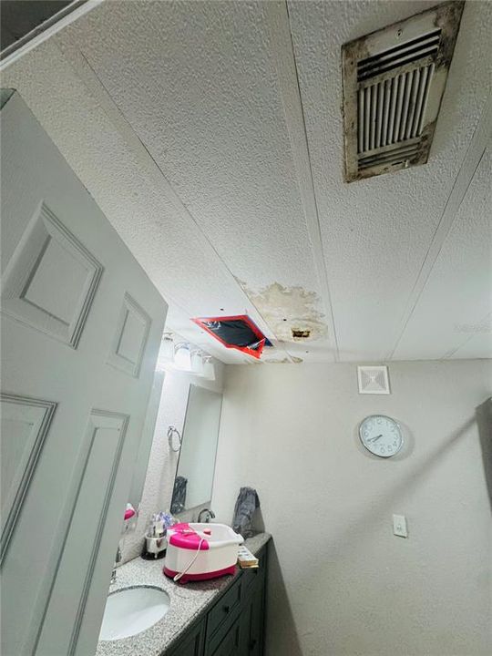 En Venta: $202,500 (2 camas, 2 baños, 1330 Pies cuadrados)
