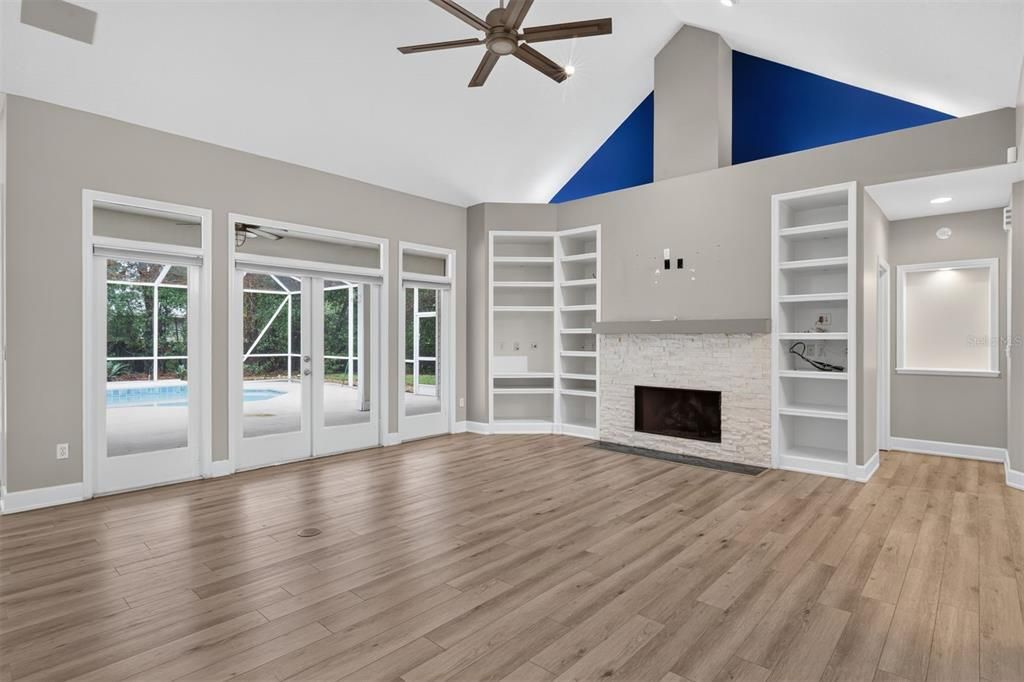 En Venta: $787,000 (5 camas, 3 baños, 3927 Pies cuadrados)