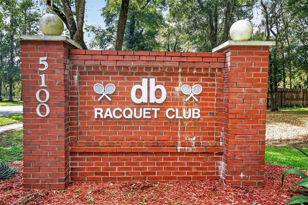 En Venta: $787,000 (5 camas, 3 baños, 3927 Pies cuadrados)