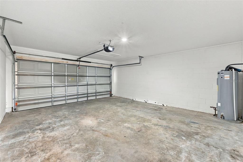 En Venta: $469,000 (4 camas, 2 baños, 2107 Pies cuadrados)
