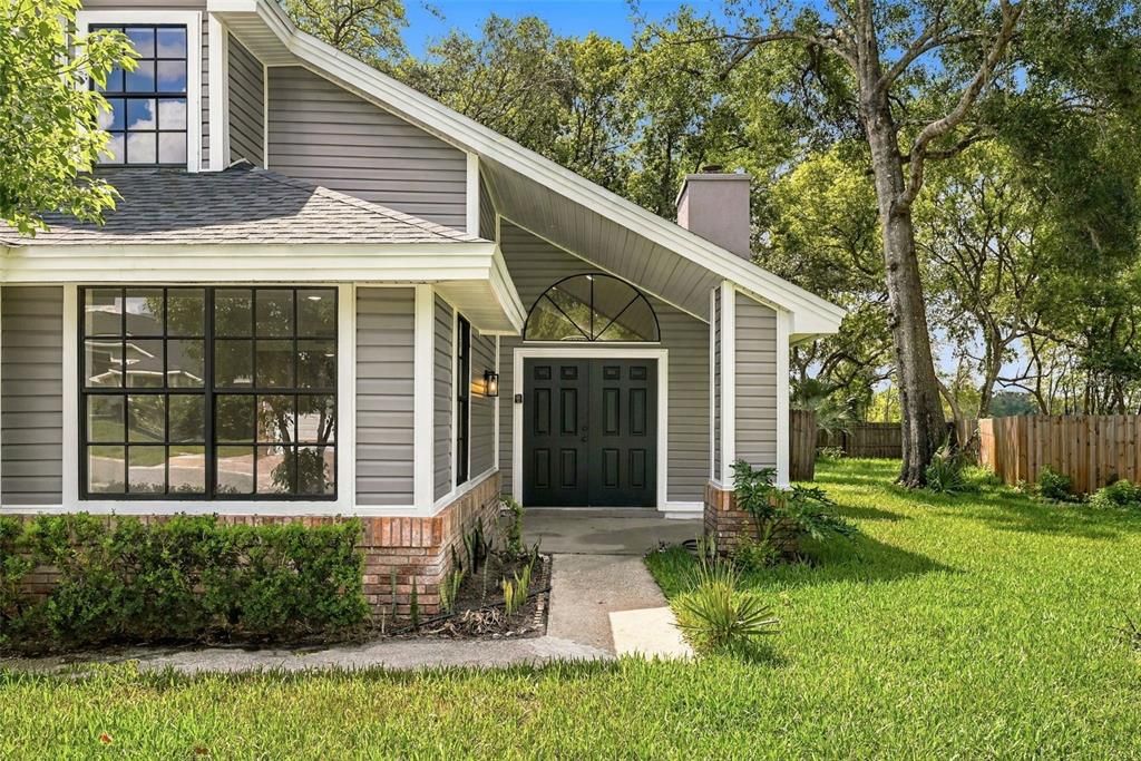 En Venta: $469,000 (4 camas, 2 baños, 2107 Pies cuadrados)