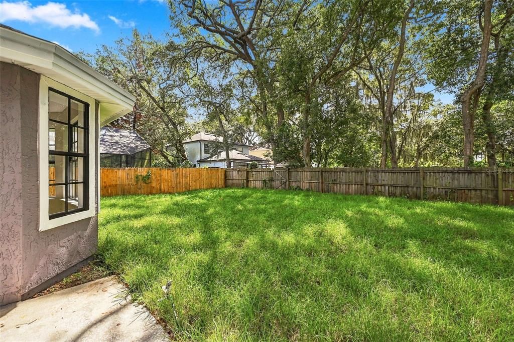 En Venta: $469,000 (4 camas, 2 baños, 2107 Pies cuadrados)