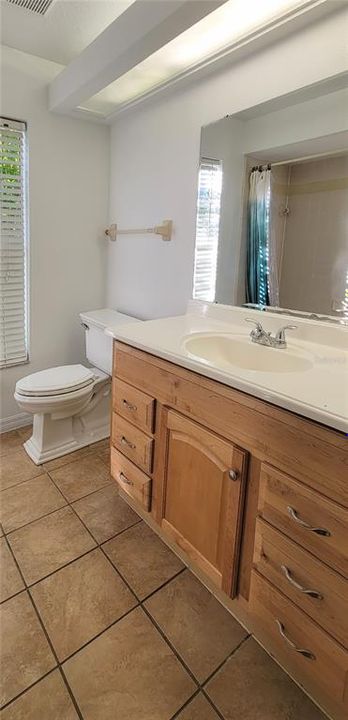 For Rent: $3,050 (4 beds, 2 baths, 2162 Square Feet)