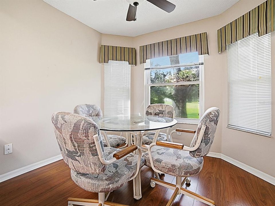 En Venta: $239,247 (2 camas, 2 baños, 1840 Pies cuadrados)