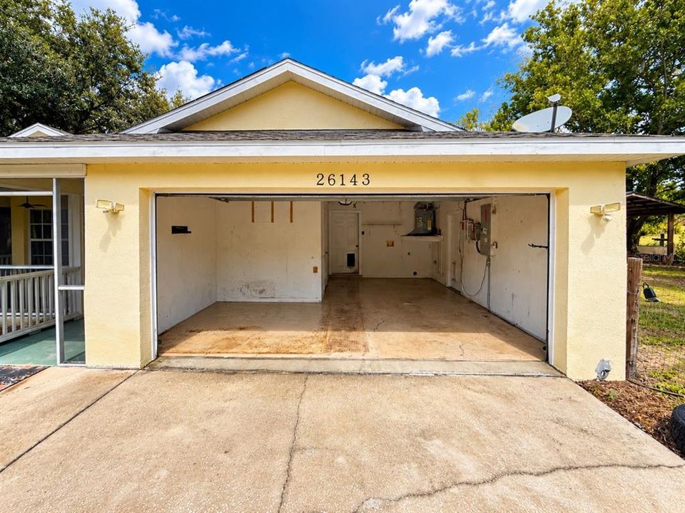 For Sale: $399,000 (3 beds, 2 baths, 1466 Square Feet)