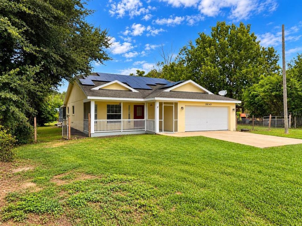 For Sale: $399,000 (3 beds, 2 baths, 1466 Square Feet)