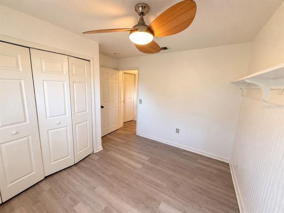 For Sale: $399,000 (3 beds, 2 baths, 1466 Square Feet)