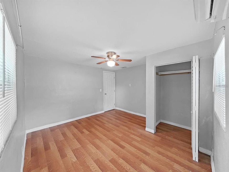 For Rent: $1,800 (3 beds, 2 baths, 856 Square Feet)
