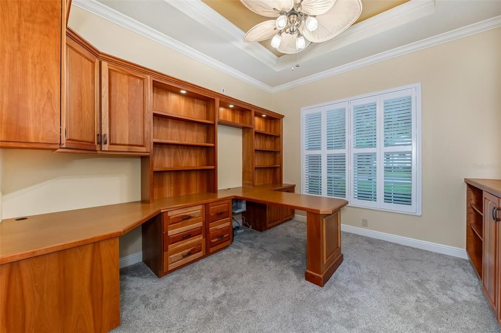 Activo con contrato: $850,000 (3 camas, 3 baños, 2918 Pies cuadrados)