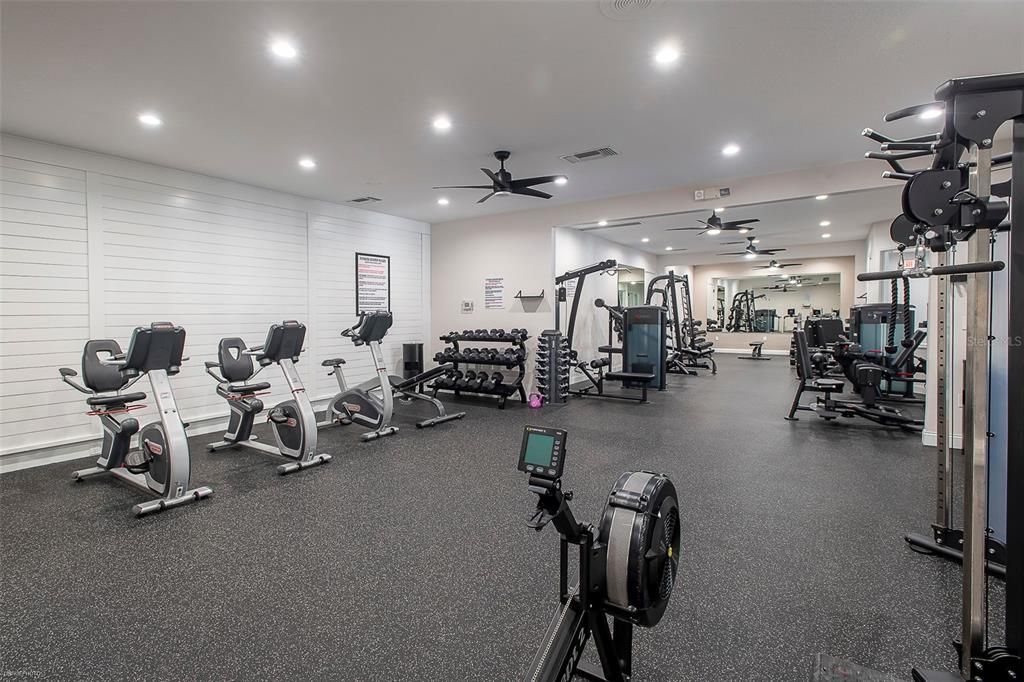 Activo con contrato: $850,000 (3 camas, 3 baños, 2918 Pies cuadrados)