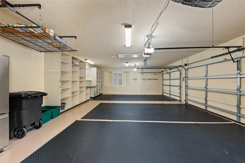 Activo con contrato: $850,000 (3 camas, 3 baños, 2918 Pies cuadrados)