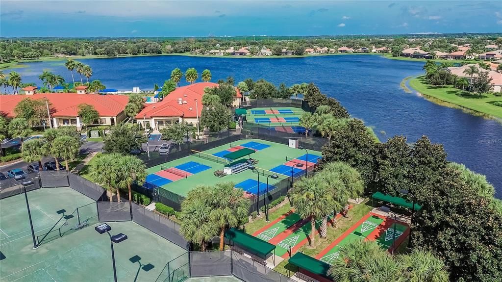 En Venta: $335,000 (3 camas, 2 baños, 1593 Pies cuadrados)