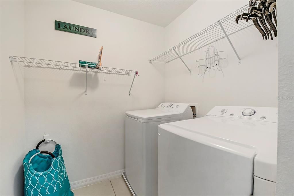 En Venta: $344,900 (4 camas, 3 baños, 1928 Pies cuadrados)