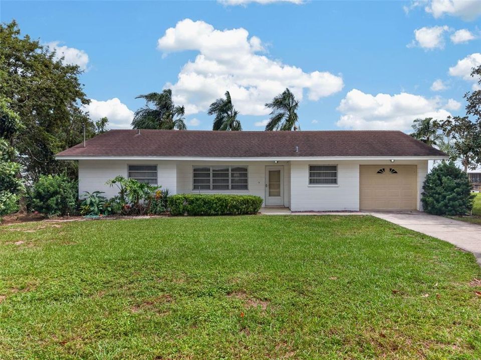 Activo con contrato: $275,000 (2 camas, 1 baños, 1227 Pies cuadrados)