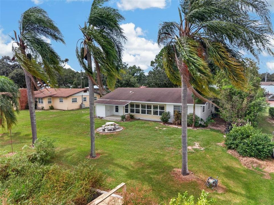 Activo con contrato: $275,000 (2 camas, 1 baños, 1227 Pies cuadrados)