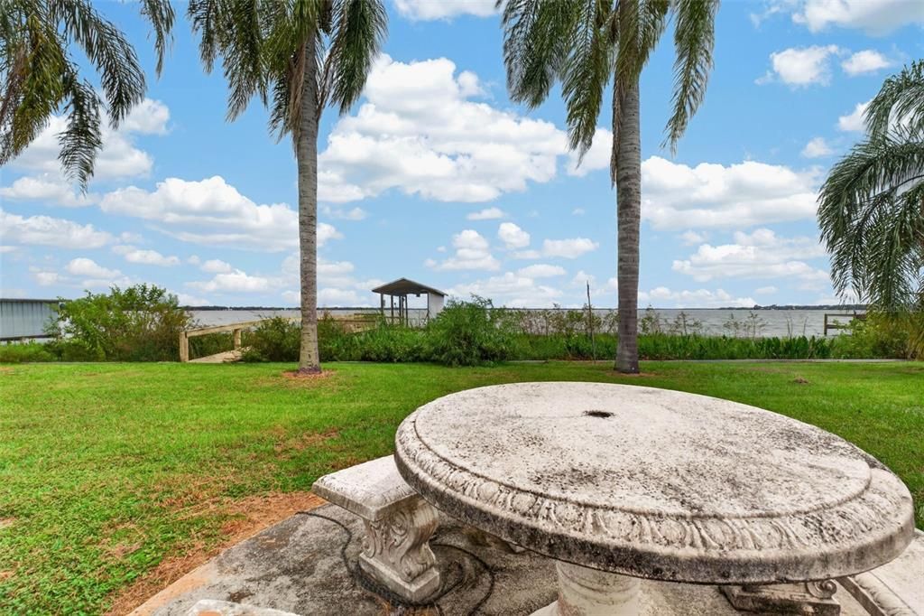 Activo con contrato: $275,000 (2 camas, 1 baños, 1227 Pies cuadrados)