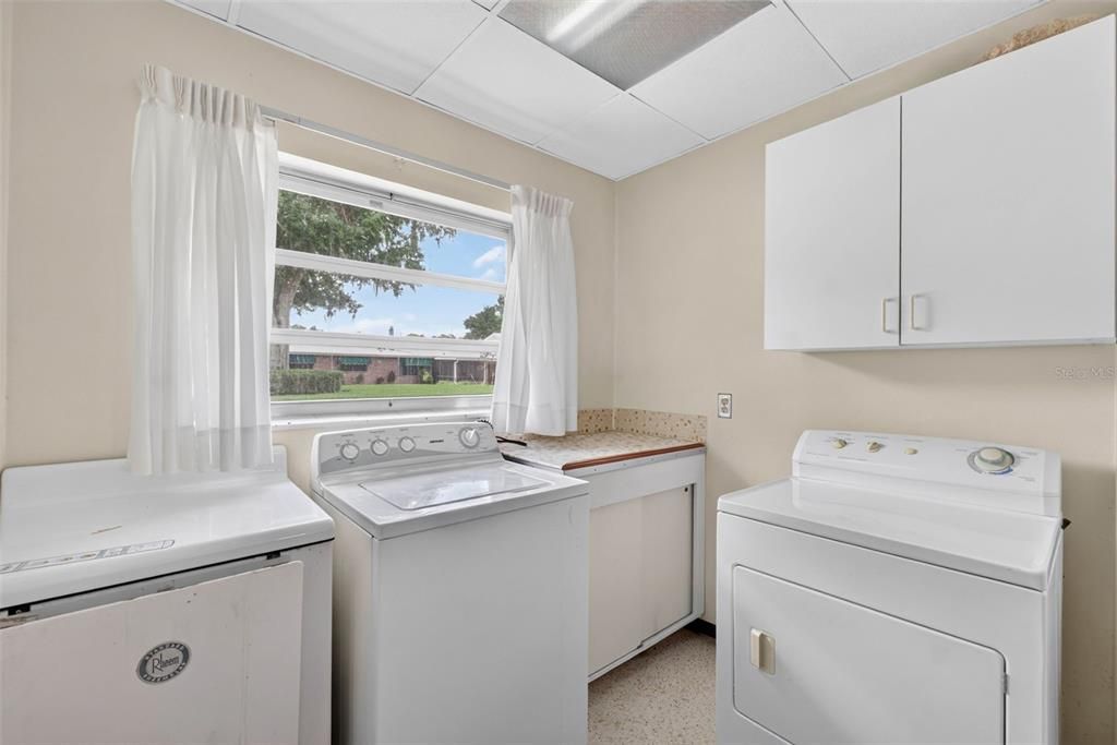 Activo con contrato: $275,000 (2 camas, 1 baños, 1227 Pies cuadrados)