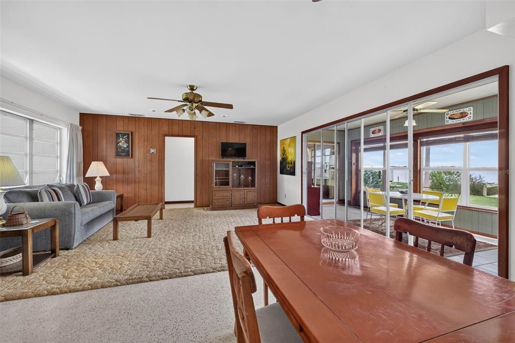 Activo con contrato: $275,000 (2 camas, 1 baños, 1227 Pies cuadrados)
