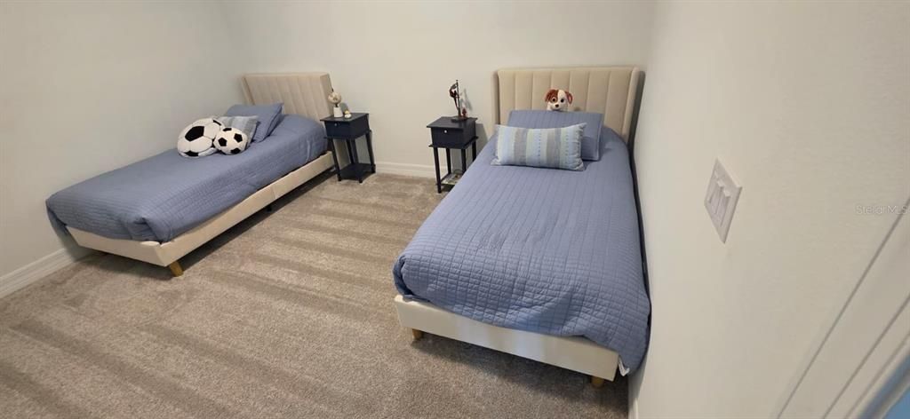В аренду: $4,300 (5 спален, 3 ванн, 4272 Квадратных фут)