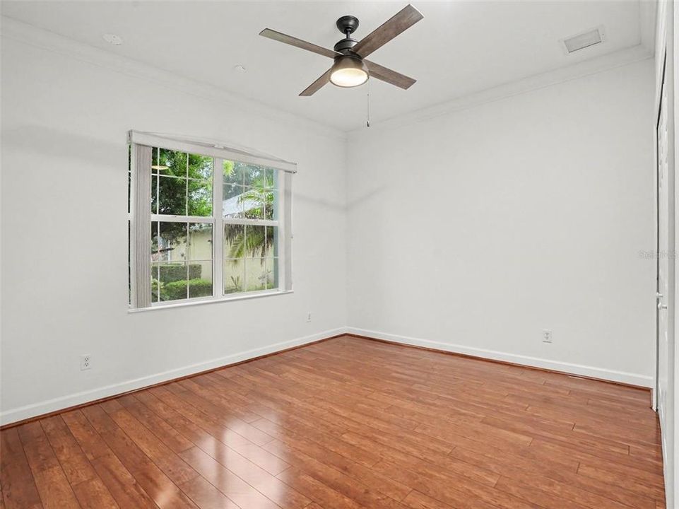 For Sale: $409,900 (3 beds, 2 baths, 1926 Square Feet)