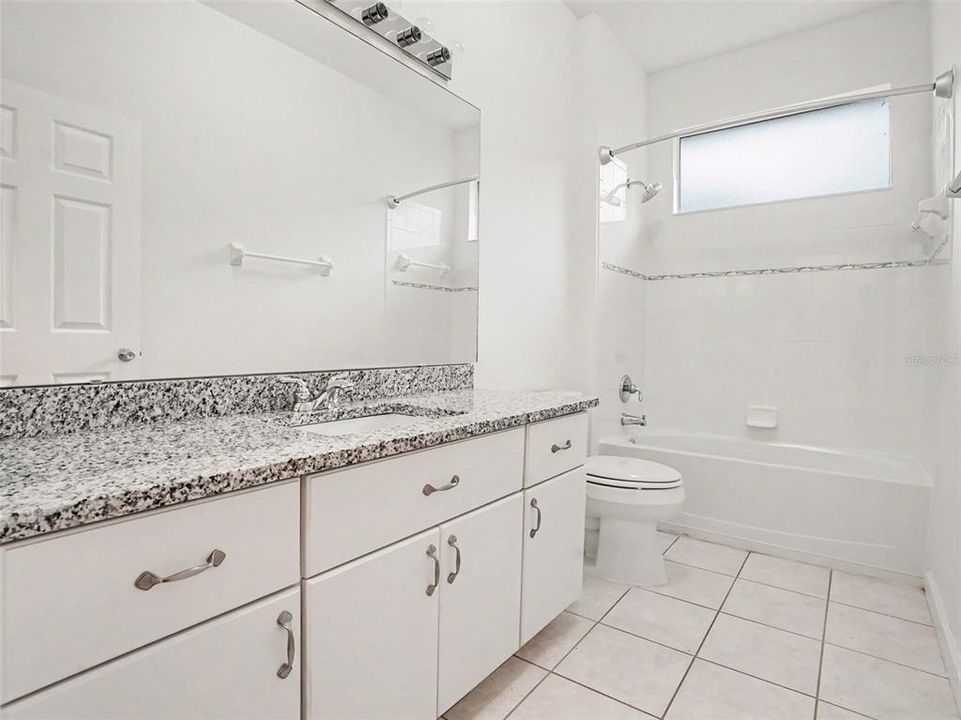 For Sale: $409,900 (3 beds, 2 baths, 1926 Square Feet)