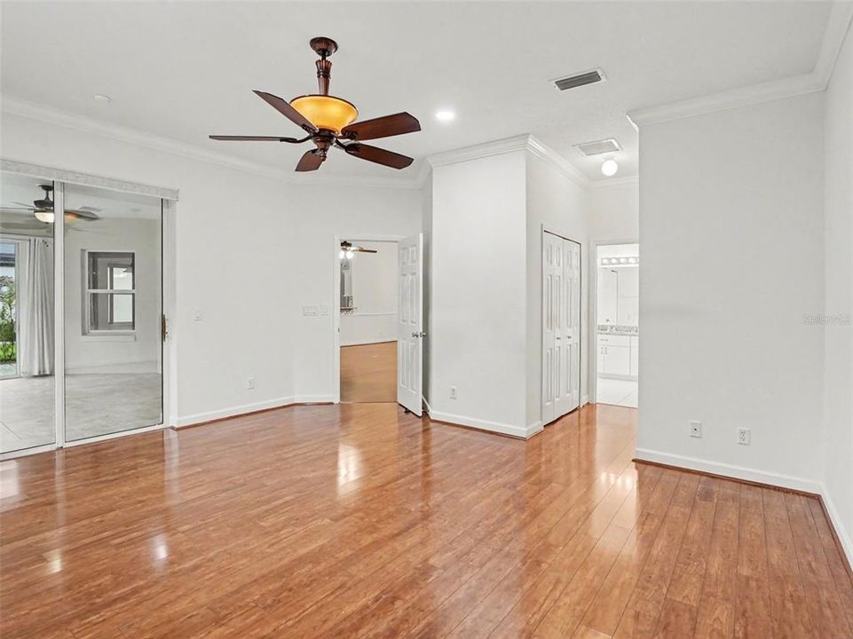 For Sale: $409,900 (3 beds, 2 baths, 1926 Square Feet)