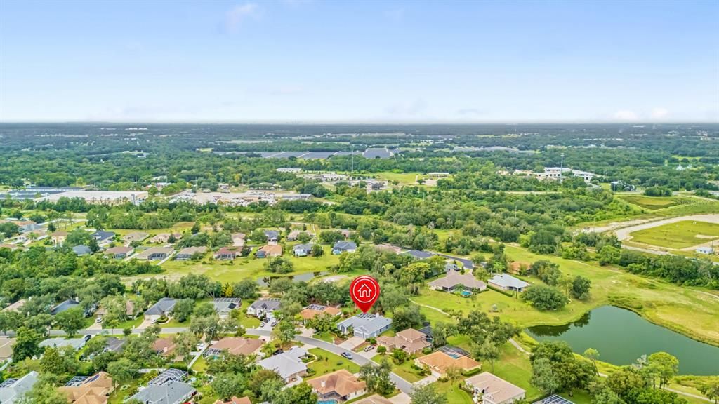 Activo con contrato: $569,900 (4 camas, 3 baños, 2992 Pies cuadrados)