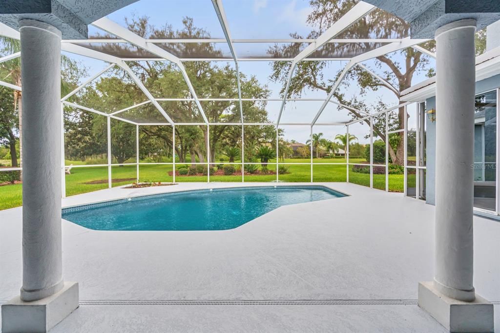 Activo con contrato: $569,900 (4 camas, 3 baños, 2992 Pies cuadrados)