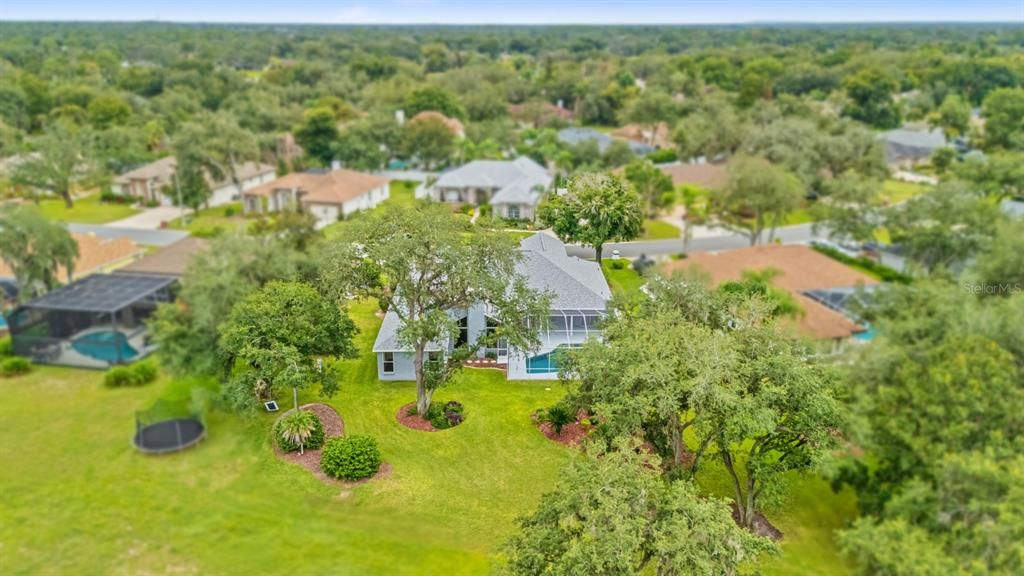 Activo con contrato: $569,900 (4 camas, 3 baños, 2992 Pies cuadrados)