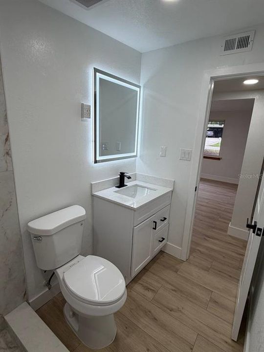 For Sale: $595,000 (6 beds, 4 baths, 2400 Square Feet)