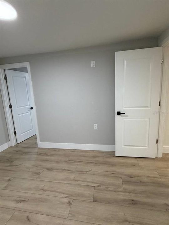 For Sale: $595,000 (6 beds, 4 baths, 2400 Square Feet)