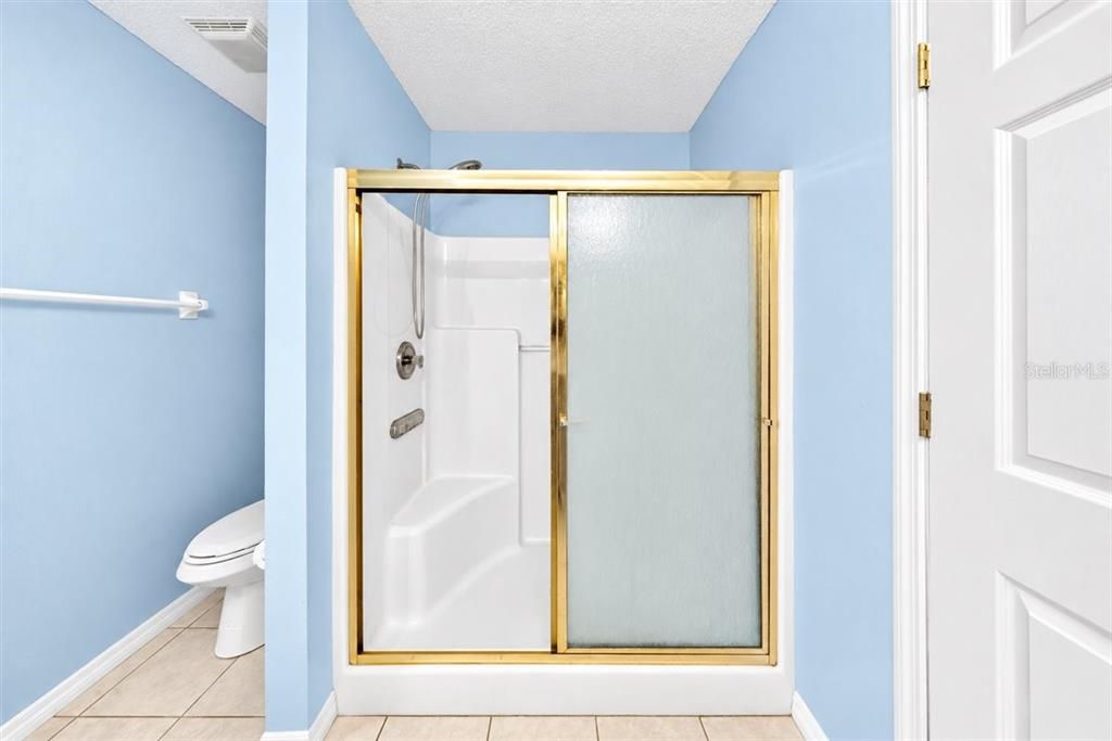 En Venta: $369,900 (4 camas, 2 baños, 1882 Pies cuadrados)