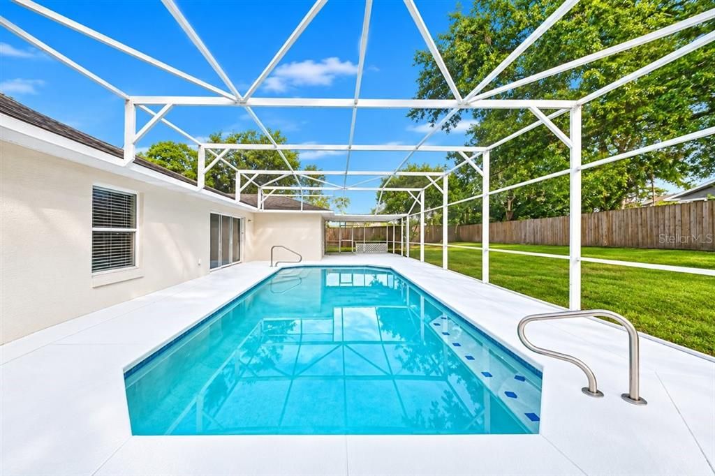 En Venta: $369,900 (4 camas, 2 baños, 1882 Pies cuadrados)