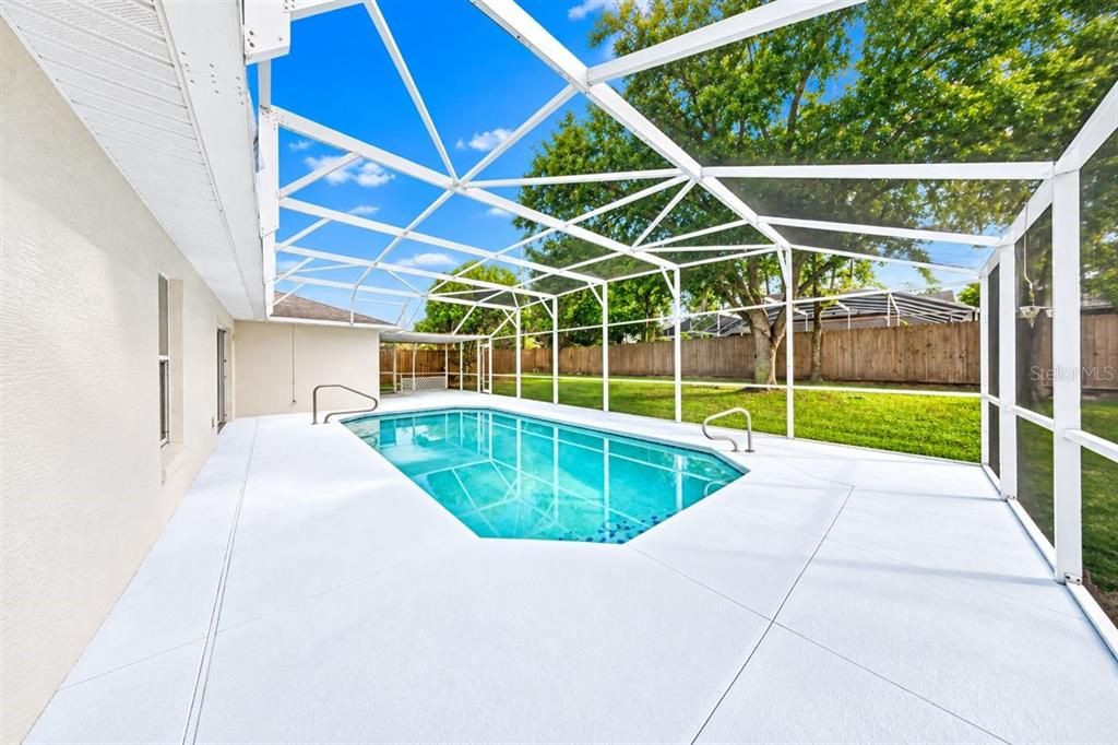 En Venta: $369,900 (4 camas, 2 baños, 1882 Pies cuadrados)