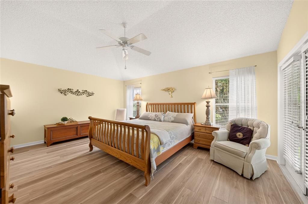 En Venta: $476,000 (3 camas, 2 baños, 1920 Pies cuadrados)
