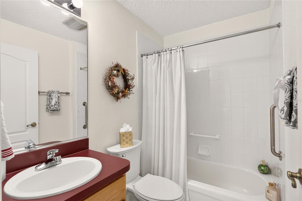 En Venta: $476,000 (3 camas, 2 baños, 1920 Pies cuadrados)