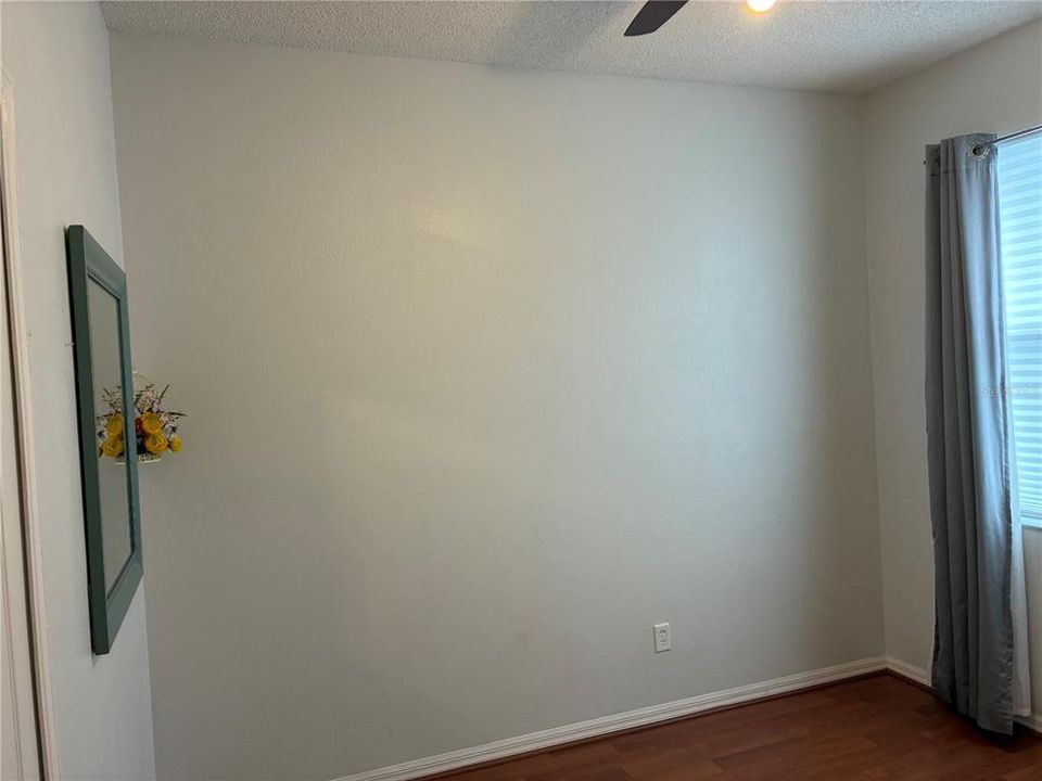 En Venta: $459,000 (4 camas, 2 baños, 1952 Pies cuadrados)