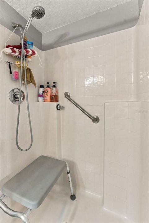 En Venta: $599,000 (6 camas, 4 baños, 3892 Pies cuadrados)