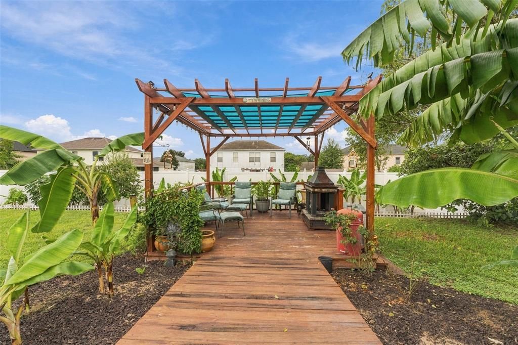 En Venta: $599,000 (6 camas, 4 baños, 3892 Pies cuadrados)