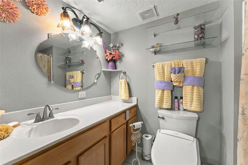 En Venta: $599,000 (6 camas, 4 baños, 3892 Pies cuadrados)