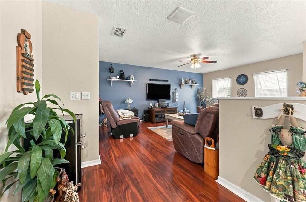 En Venta: $599,000 (6 camas, 4 baños, 3892 Pies cuadrados)