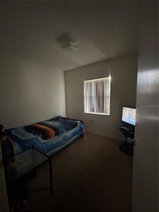 For Sale: $180,000 (3 beds, 2 baths, 1032 Square Feet)