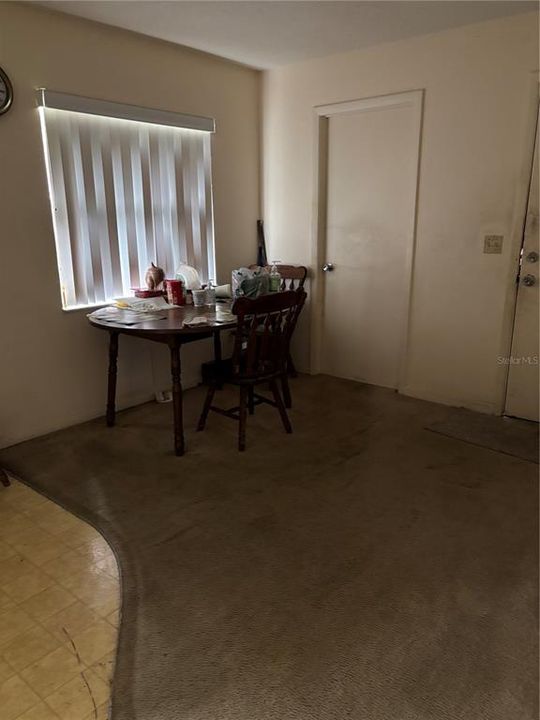 For Sale: $180,000 (3 beds, 2 baths, 1032 Square Feet)