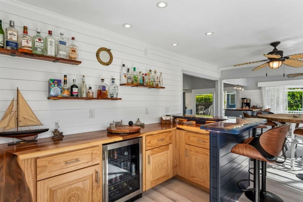 For Sale: $825,000 (4 beds, 3 baths, 2658 Square Feet)