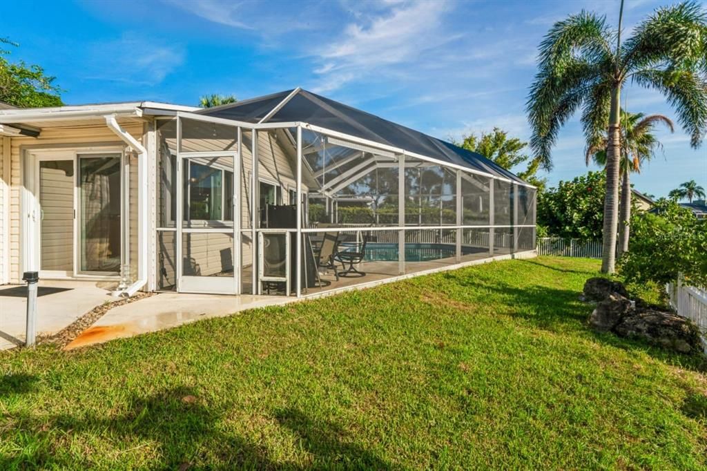 For Sale: $825,000 (4 beds, 3 baths, 2658 Square Feet)