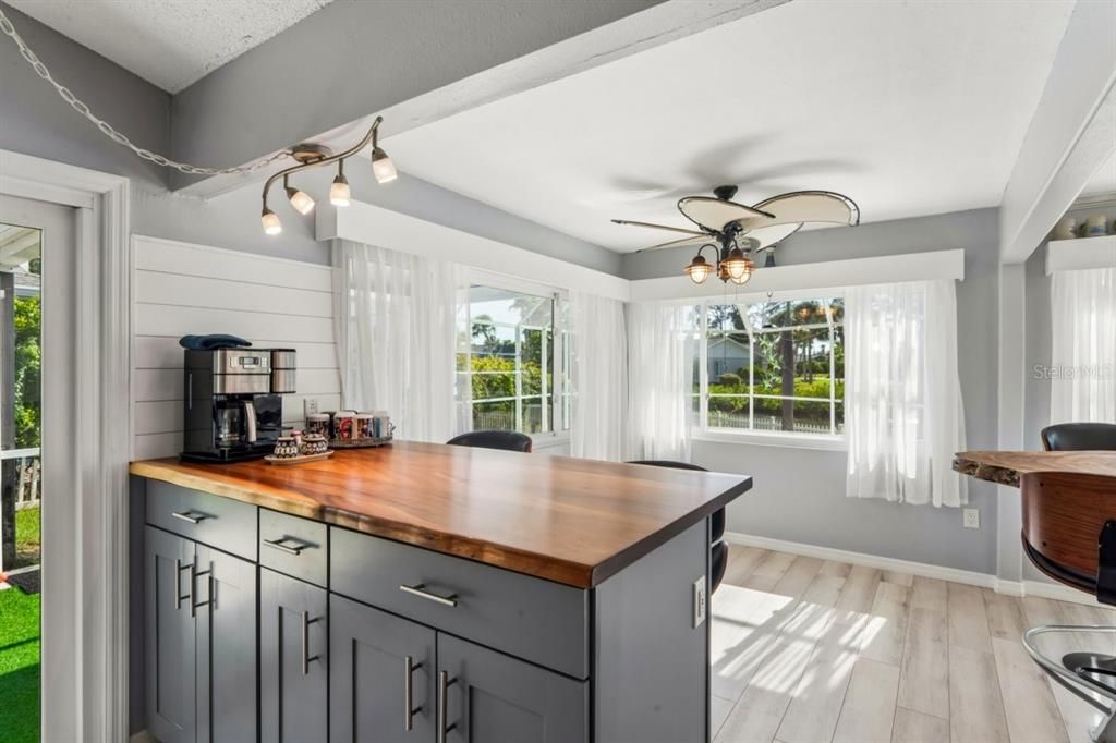 For Sale: $825,000 (4 beds, 3 baths, 2658 Square Feet)