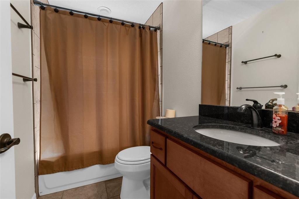 En Venta: $849,000 (3 camas, 2 baños, 2184 Pies cuadrados)