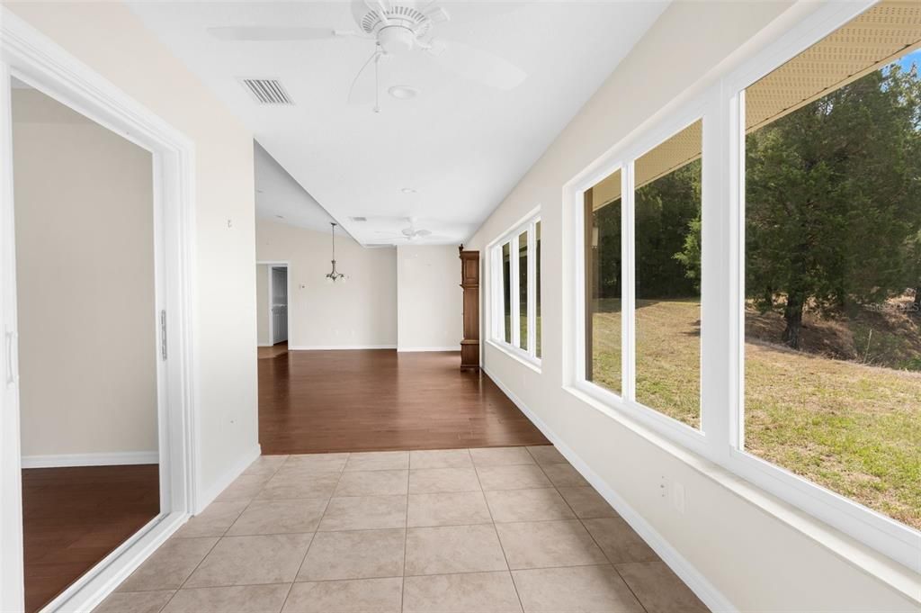 En Venta: $849,000 (3 camas, 2 baños, 2184 Pies cuadrados)
